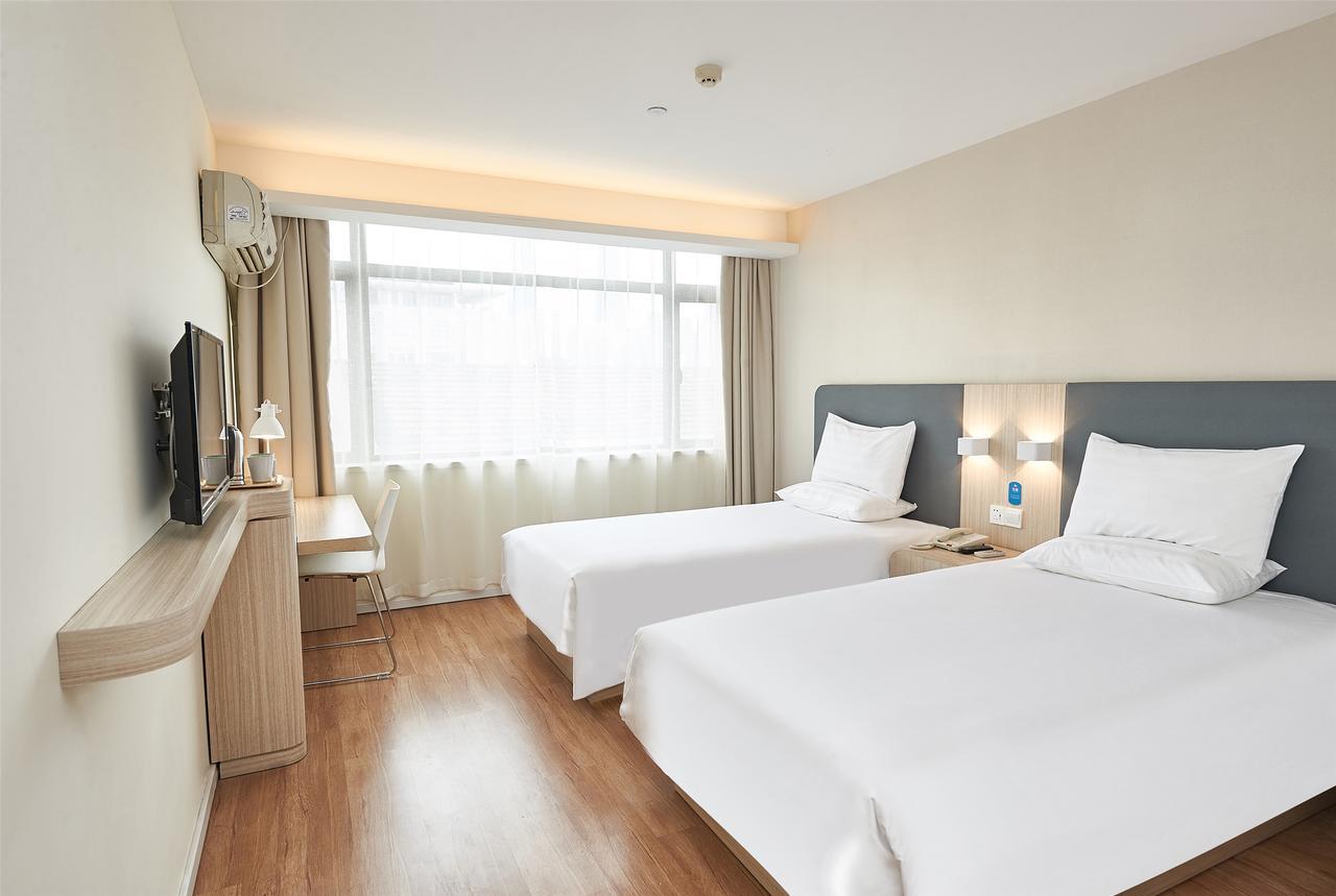 Hanting Express Changxing Island Phoenix Town Shanghai Exterior foto