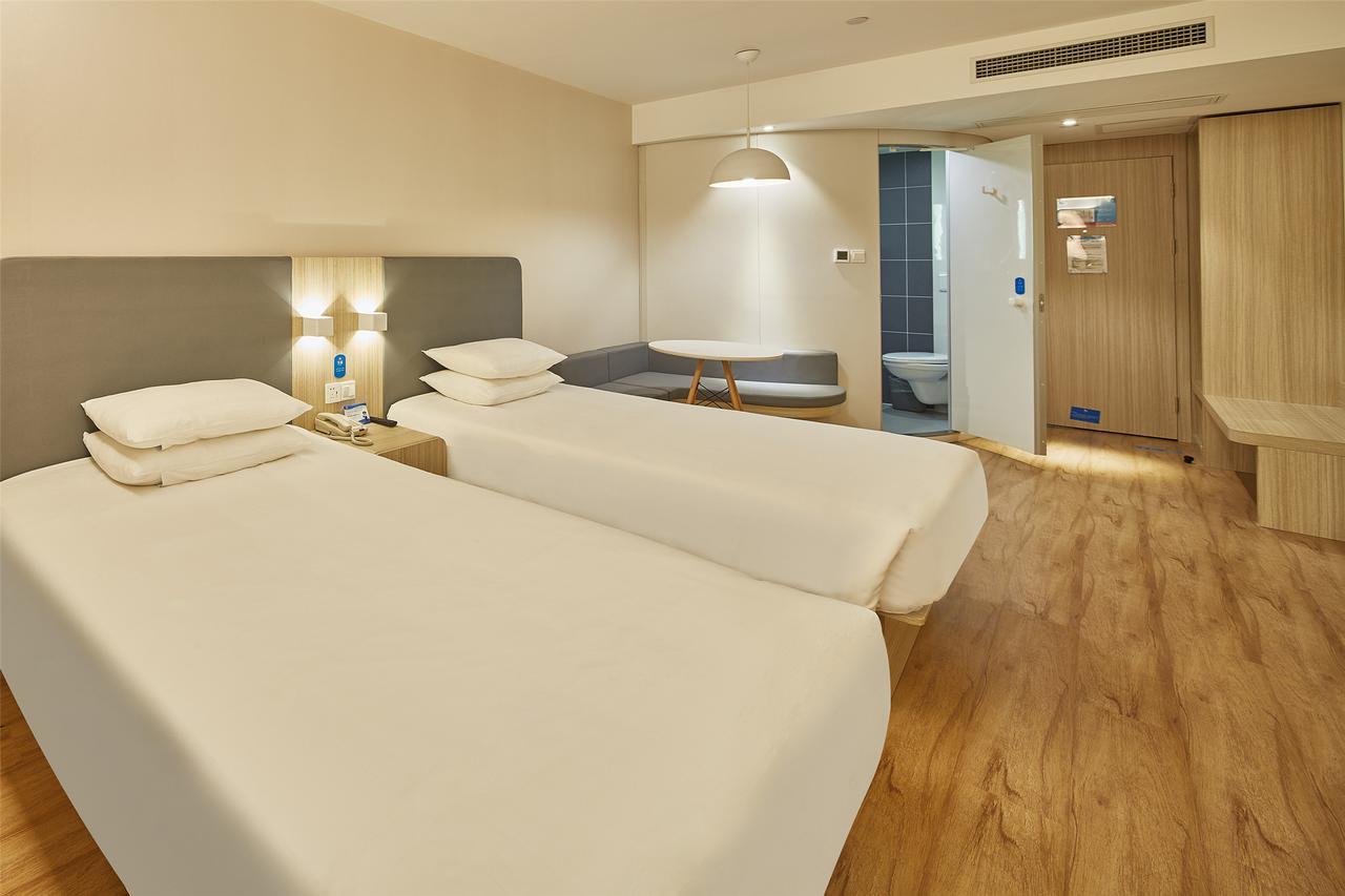 Hanting Express Changxing Island Phoenix Town Shanghai Exterior foto