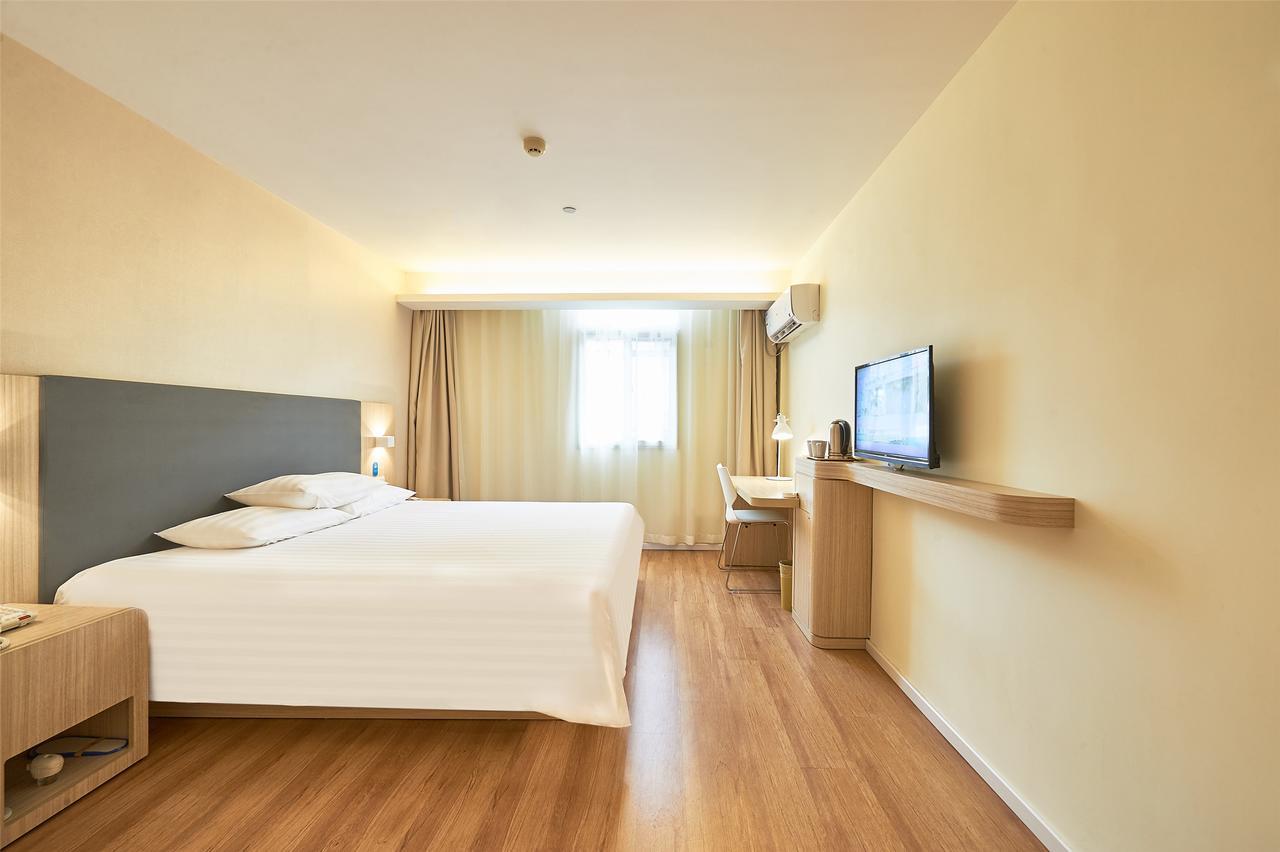 Hanting Express Changxing Island Phoenix Town Shanghai Exterior foto