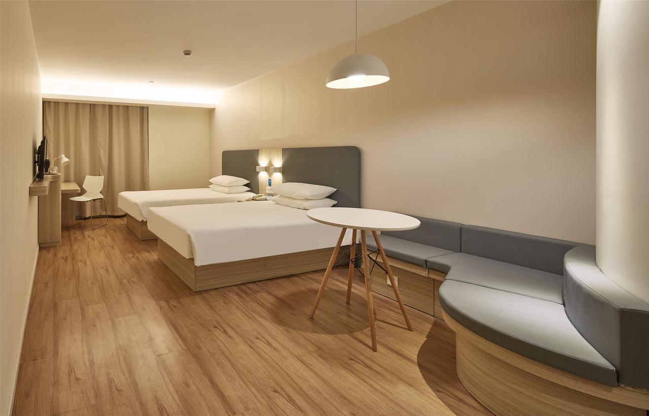 Hanting Express Changxing Island Phoenix Town Shanghai Exterior foto